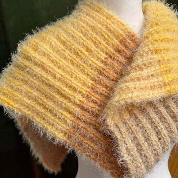 Handmade Soft Yellow Beige Fluffy Knit Scarf Vest - Picture 6 of 8
